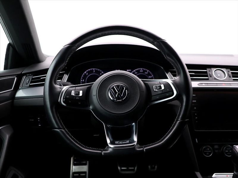 Volkswagen Arteon 2,0 TDI 176kW 4x4 R-Line CZ - fotka 17 z 33