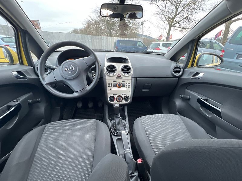 Opel Corsa 1.0i - fotka 6 z 14