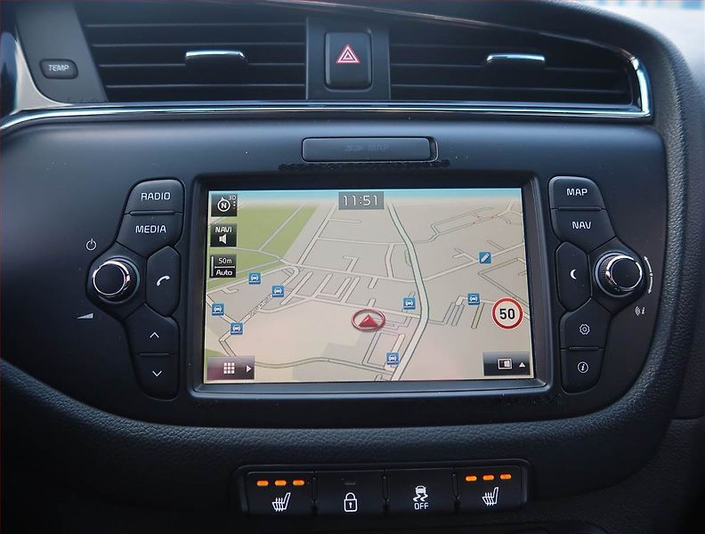 Kia Ceed (2016) GT Line 1.0 T-GDI, Navi - fotka 17 z 22