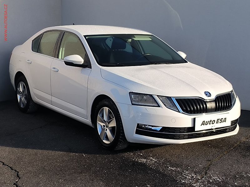 Škoda Octavia (2018) 1.6 TDi, ČR, LED, navi - fotografie inzerátu