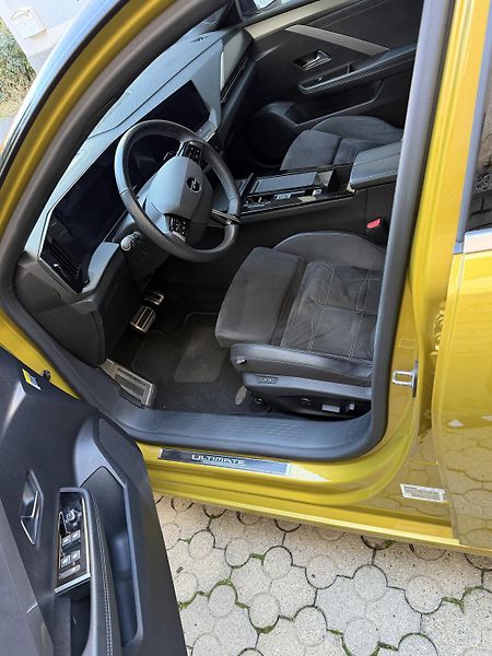 Opel Astra (2022) TOP výbava-od základu se liší - fotka 5 z 9