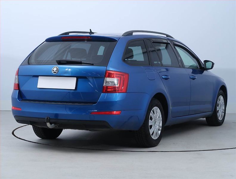 Škoda Octavia (2014) Ambition 1.6 TDI, Navi - fotka 5 z 18