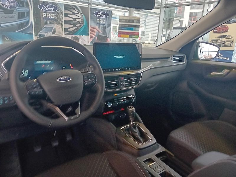 Ford Kuga (2025) 1,5 EcoBoost 110kW  Titanium - fotka 14 z 14