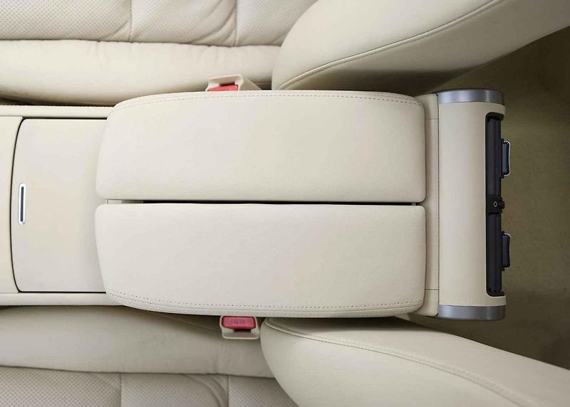 Honda Legend se dnes v bazarech prodává jen po kusech. Stačí na ni ale 200 tisíc korun.