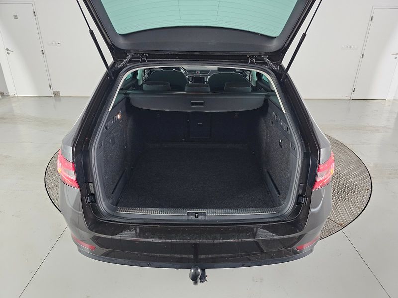 Škoda Superb (2016) 2.0TDi 110kW DSG AMBITION PLUS - fotka 26 z 26