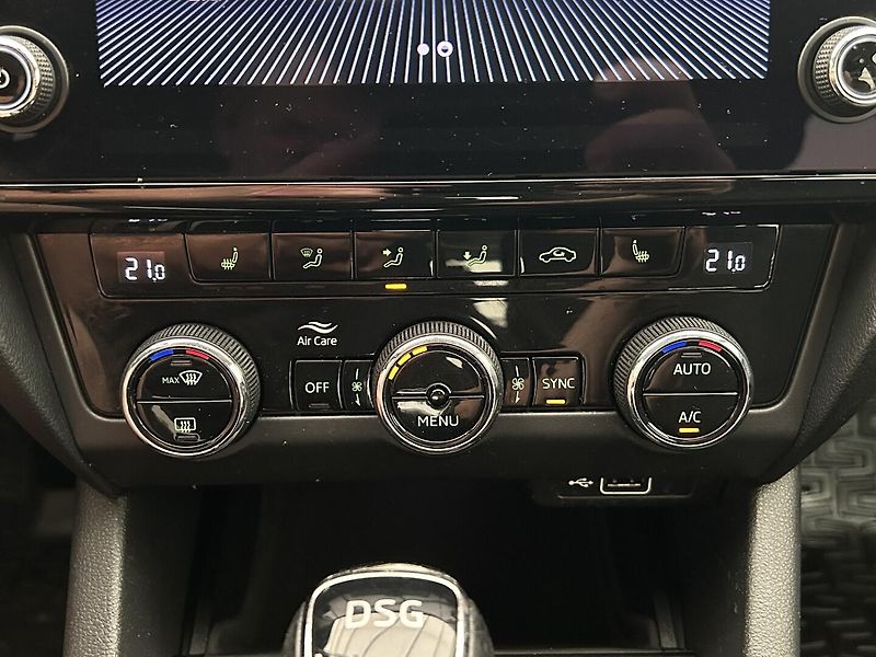 Škoda Octavia 2.0 TDI Style - fotka 14 z 26