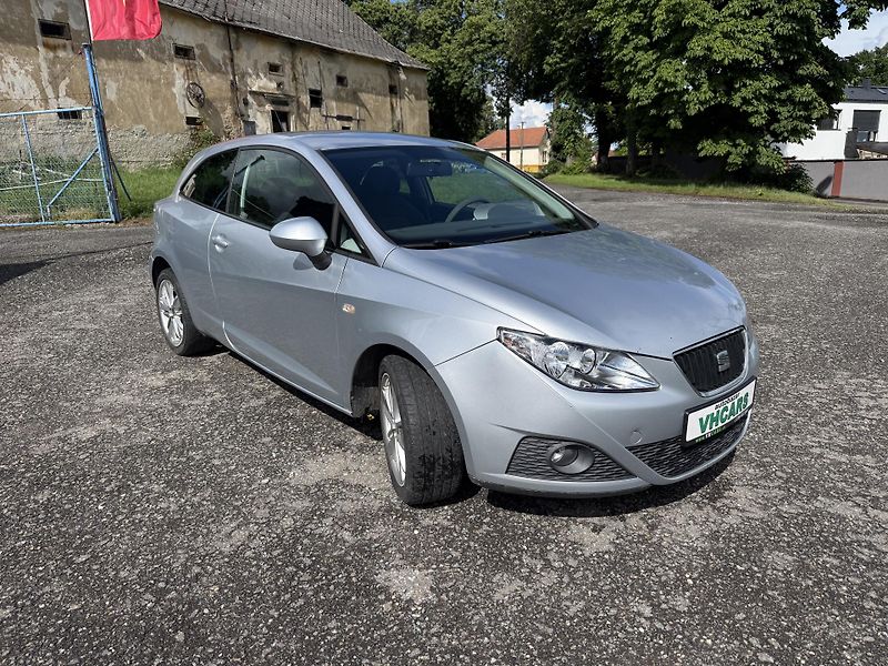 Seat Ibiza 1,4i AUT. KLIMATIZACE - fotka 3 z 20