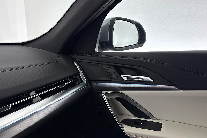 BMW X2 xDrive20d - fotka 17 z 25