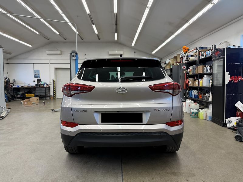 Hyundai Tucson 1.7 CRDi 104 kW - fotka 5 z 19