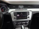 Volkswagen Passat (2015) 2.0 TDI, Automat, Navi - náhled 12