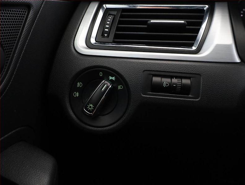 Škoda Rapid (2014) 1.2 TSI, po STK, plně pojízdný - fotka 15 z 17