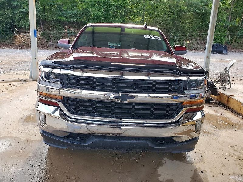 Chevrolet Silverado (2017) Auto na cestě - fotka 5 z 12