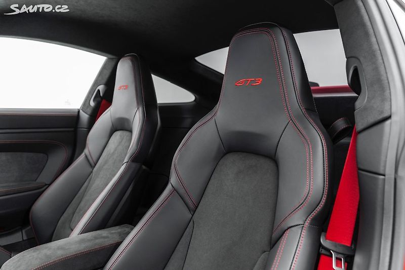 Porsche 911 GT3 992.2 facelift, PDK - fotka 7 z 40