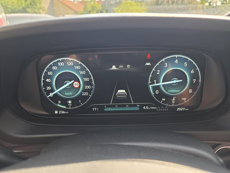Hyundai Bayon 1.2-ZÁRUKA-KAMERA-SMART - fotka 18 z 19