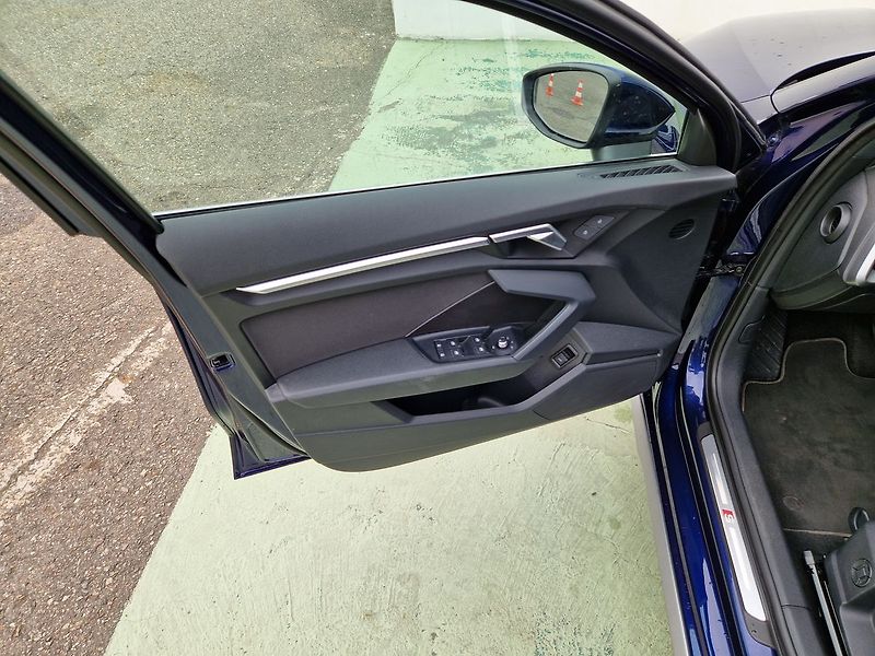 Audi A3 S-Line 35 TFSI - fotka 26 z 36