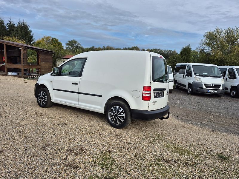 Volkswagen Caddy (2013) 1.6Tdi Tažné - fotka 5 z 19