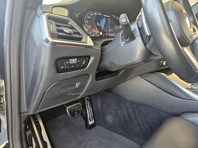 BMW Řada 4 M440i xDrive - fotka 13 z 36