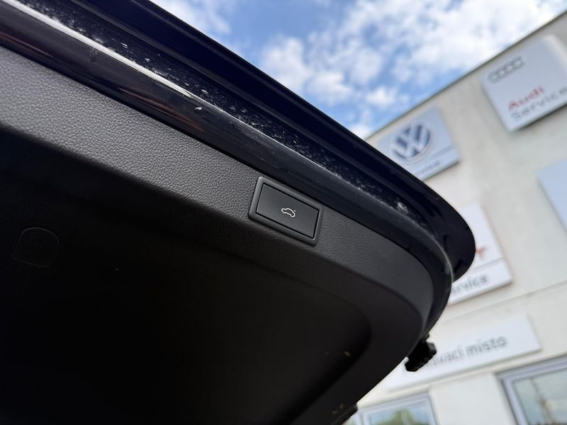 Škoda Octavia Style 2.0 TDI 110kW DSG Combi - fotka 26 z 27