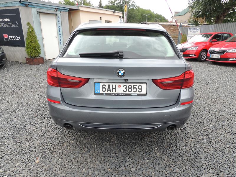 BMW Řada 5 (2017) 520D,Sportline.1.maj,Koup.ČR, - fotka 8 z 44