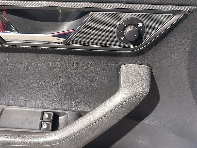 Škoda Fabia (2016) 1.4TDi, ČR, AC, temp, TZ - fotka 16 z 17