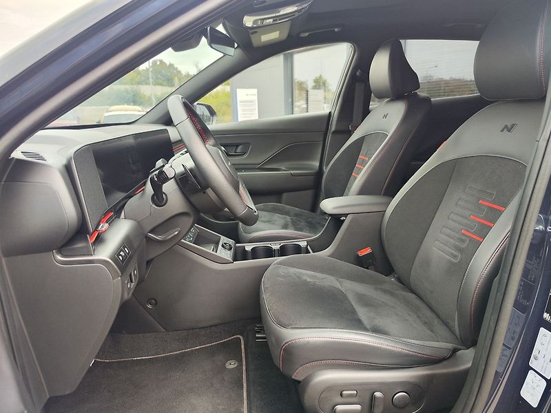 Hyundai Kona EV/65kWh N-Line Premium AT - fotka 17 z 38