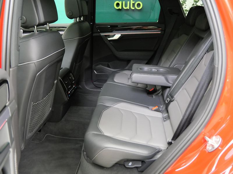 Volkswagen Touareg - fotka 27 z 30