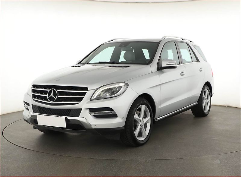 Mercedes-Benz Třídy M (2014) ML 350 BlueTEC, 4X4, Automat - fotka 2 z 20