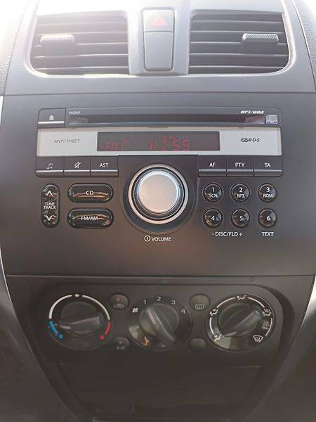Suzuki SX4 (2013) - fotka 21 z 30