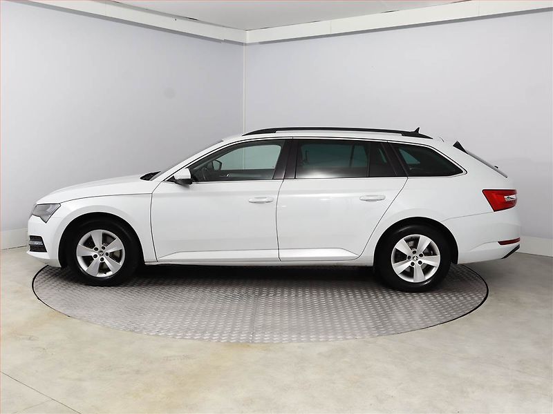 Škoda Superb (2022) Ambition 2.0 TDI, Automat - fotka 3 z 16