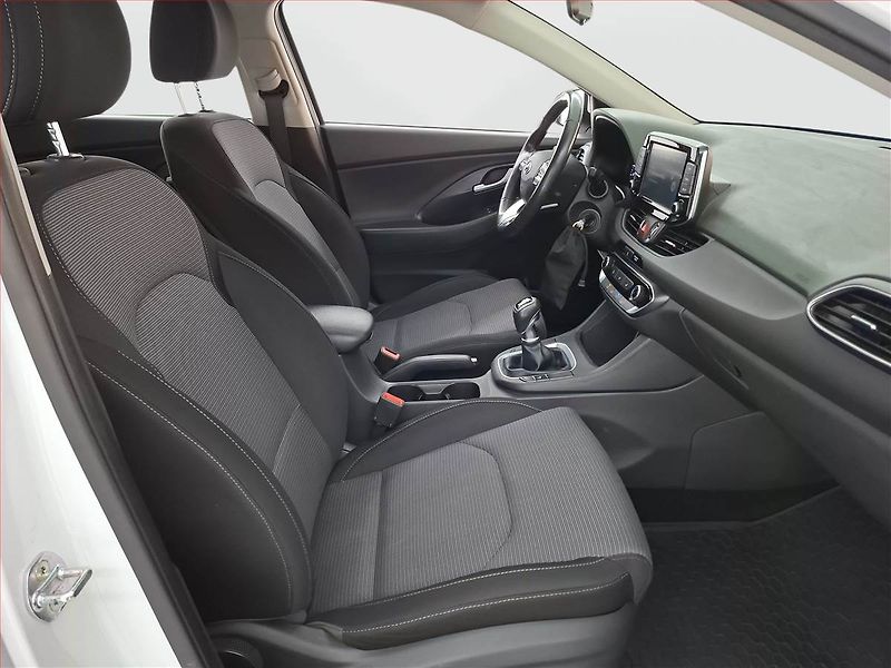 Hyundai i30 (2020) 1.5 DPI, Serv.kniha, Tempomat - fotka 9 z 18