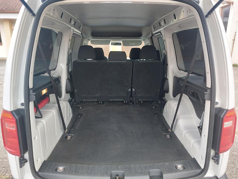 Volkswagen Caddy (2016) 2,0 Tdi 75kw 5 míst MAXI - fotka 16 z 17