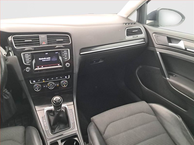 Volkswagen Golf (2013) 1.6 TDI, Tempomat - fotka 8 z 18