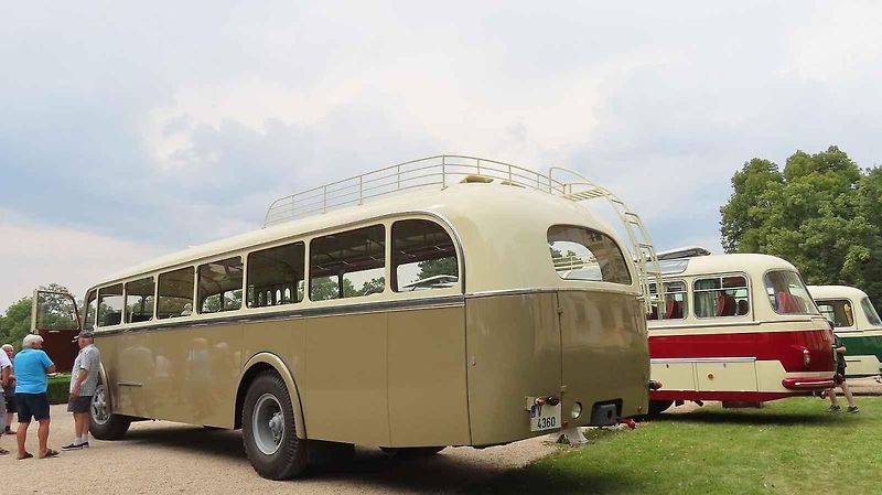 Další ročník již tradiční akce Veterán Bus Kříž přitahoval pozornost návštěvníků.