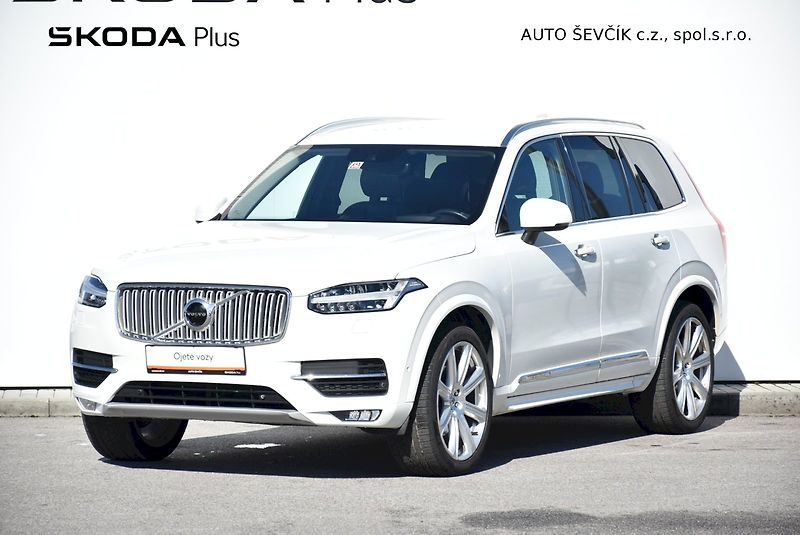 Volvo XC90 (2016) D5 - fotka 1 z 32