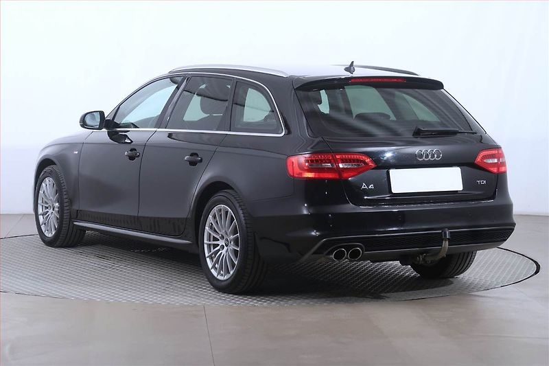 Audi A4 (2015) 2.0 TDI, Automat, Serv.kniha - fotka 4 z 23