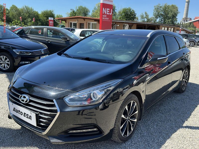 Hyundai i40 (2015) 1.7 CRDi, ČR, AC, park.asist - fotka 3 z 20