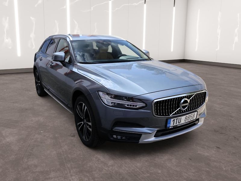 Volvo V90 (2018) D5 AWD Cross Country Pro - fotka 5 z 25