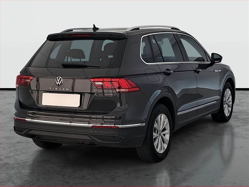 Volkswagen Tiguan (2021) 1.5 TSI - fotka 5 z 17