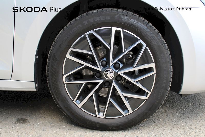 Škoda Octavia (2024) Top Selection 2.0TDI / 110kW 7 - fotka 23 z 23