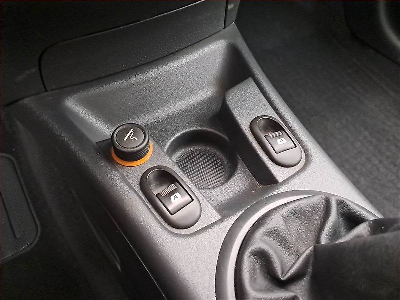 Citroën C3 (2006) 1.4 i, ČR,1.maj, Serv.kniha - fotka 13 z 15
