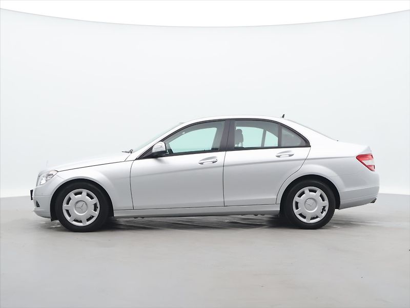 Mercedes-Benz Třídy C 2.2 200CDI 100KW 78'786 km - fotka 4 z 28
