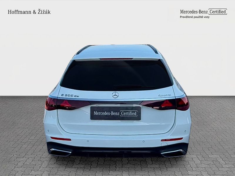 Mercedes-Benz Třídy E 300de 4M kombi - fotka 6 z 13