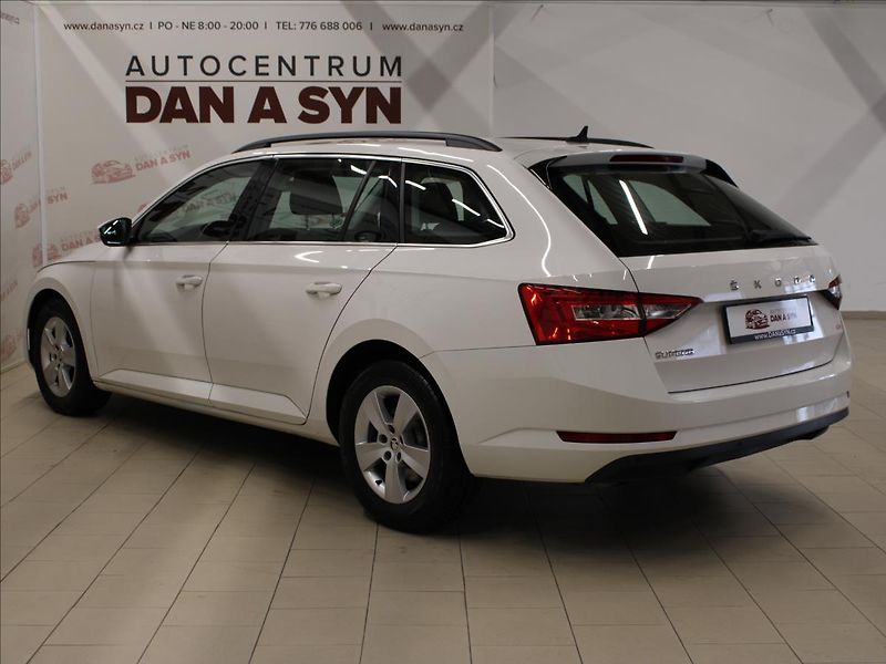 Škoda Superb 2,0 TDI DSG LED 1.majitel - fotka 6 z 37