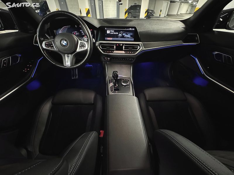 BMW Řada 3 330XD M-Sport 195kW - fotka 18 z 37