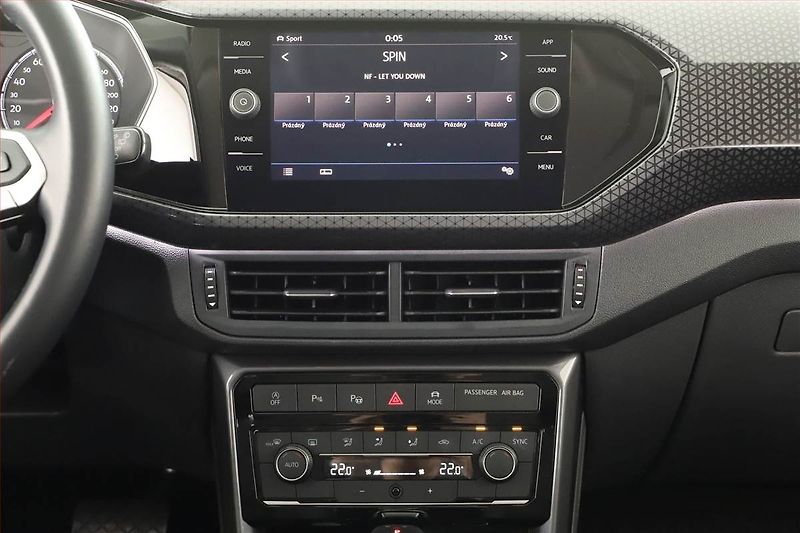 Volkswagen T-Cross (2020) Style 1.0 TSI - fotka 9 z 13