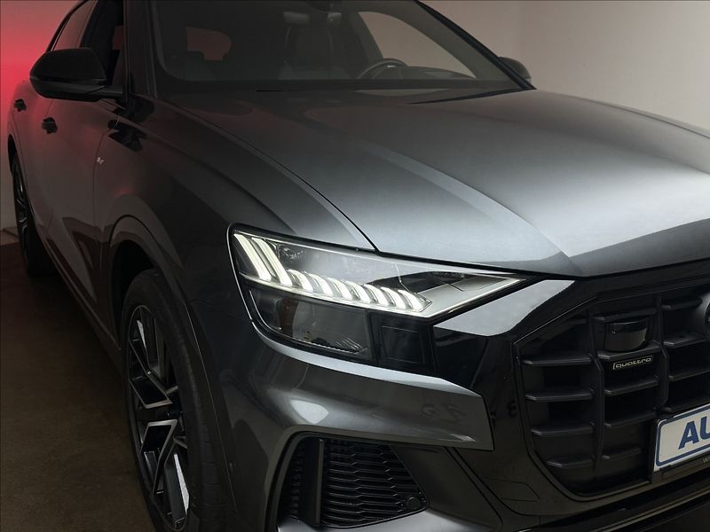 Audi Q8 3,0 S-LINE ZÁRUKA HUD B&O TZ - fotka 46 z 52