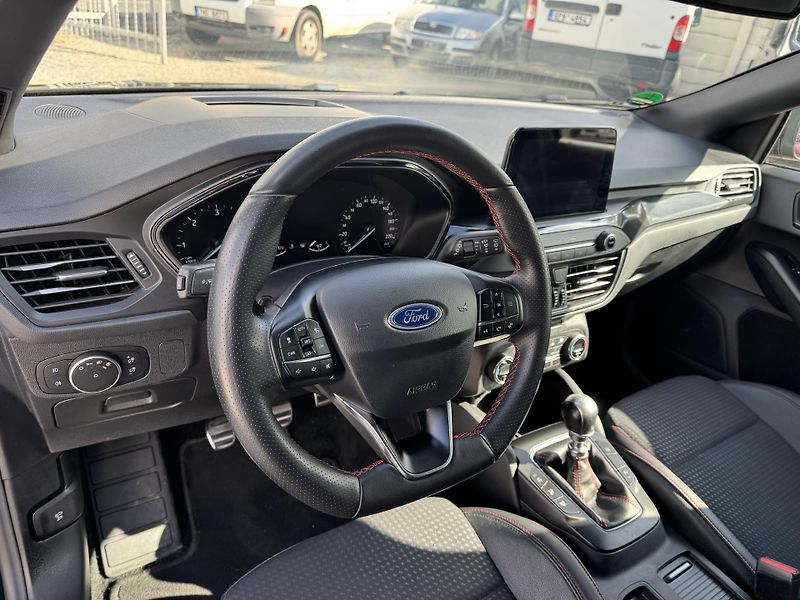 Ford Focus (2018) 2.0TDCi 110KW 1.Majitel ST  - fotka 13 z 27
