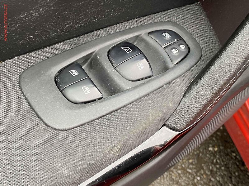 Renault Kadjar (2016) 1.2 TCe, ČR, AC, temp - fotka 11 z 17