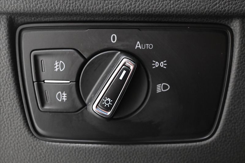 Volkswagen Passat 2,0 TDI 110 KW Business Záruka - fotka 27 z 31