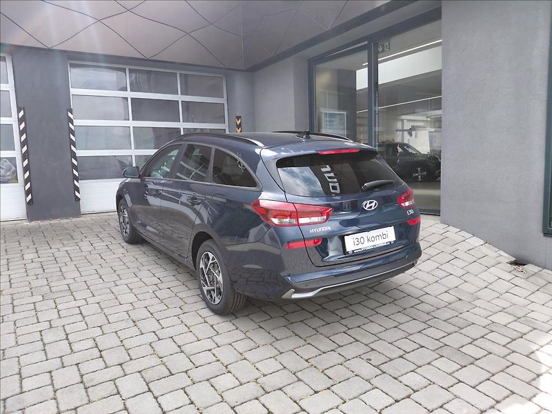 Hyundai i30 (2026) WG 26 1,0 T-GDI MT SMART - fotka 6 z 22